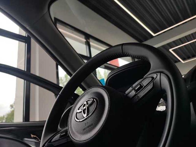 Toyota Aygo X 1.0 Play KOMFORT-/DESIGN-PAKET Apple CarPlay Android Auto Mehrzonenklima